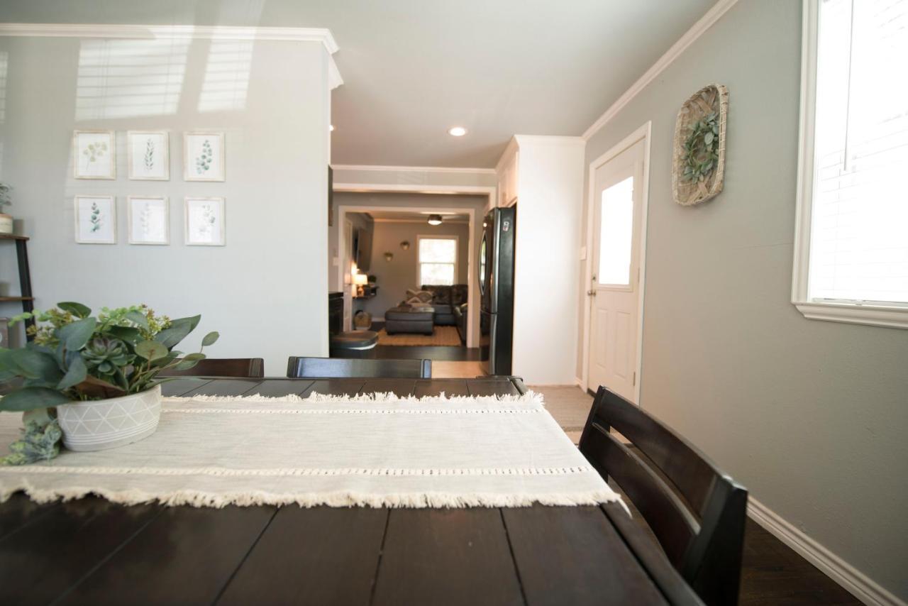 ווייקו Walk To The Silos! 3 Bed 1960'S Bungalow Near Baylor מראה חיצוני תמונה