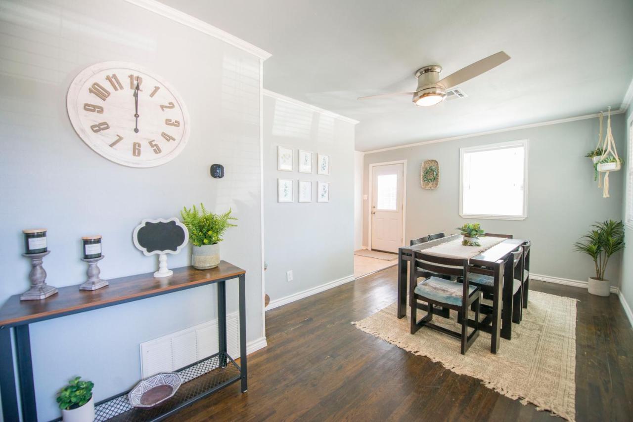 ווייקו Walk To The Silos! 3 Bed 1960'S Bungalow Near Baylor מראה חיצוני תמונה